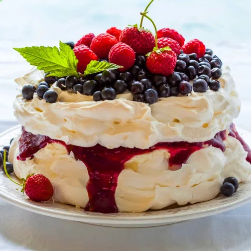 Pavlova con Mermelada de Frambuesa